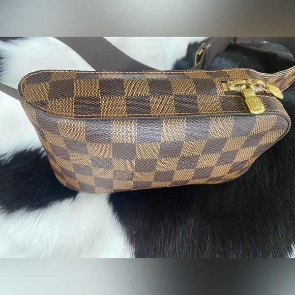 Louis Vuitton Geronimo bumbag - Picture 8 of 14